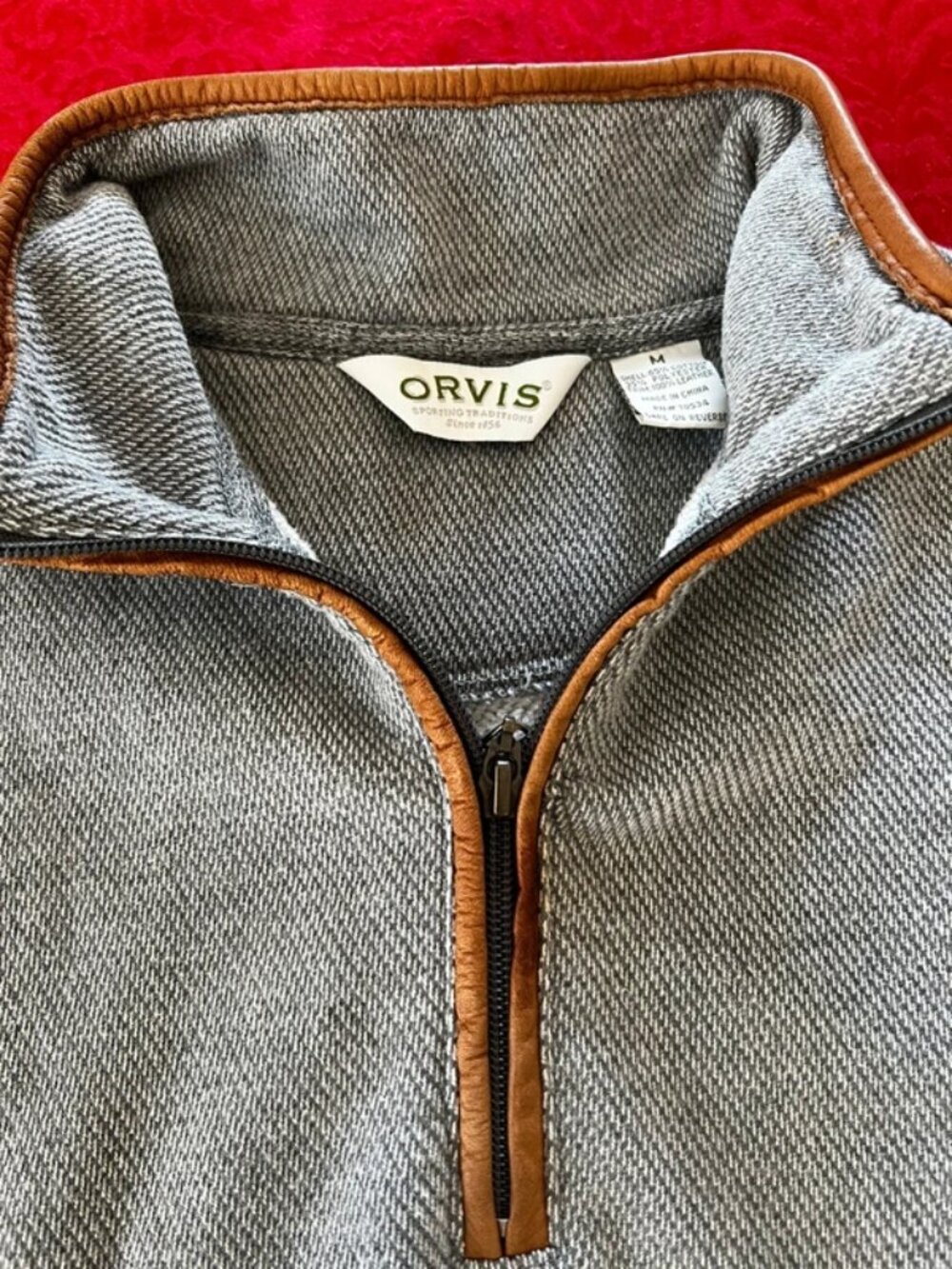 Orvis Men’s Medium Gray Quarter Zip Pullover Cotton Blend Leather Trim